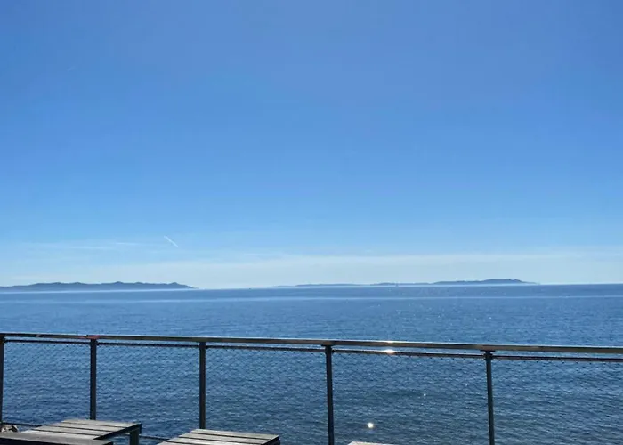 Haut De Villa Entre Mer Et Campagne